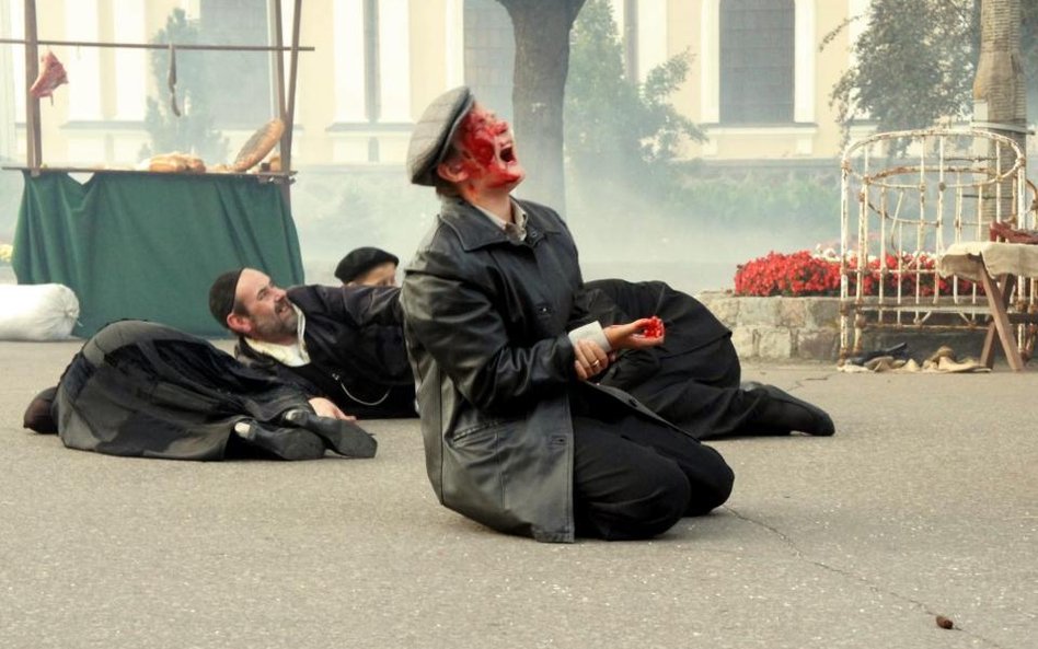 Widowisko historyczne nalot bombowy na Mławę