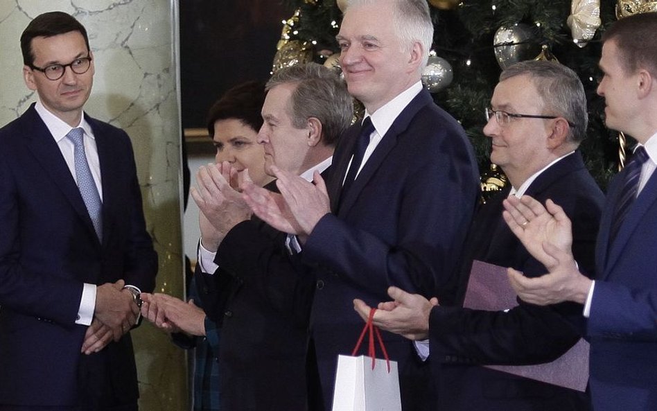 Rekonstrukcja rządu niezbyt głęboka?