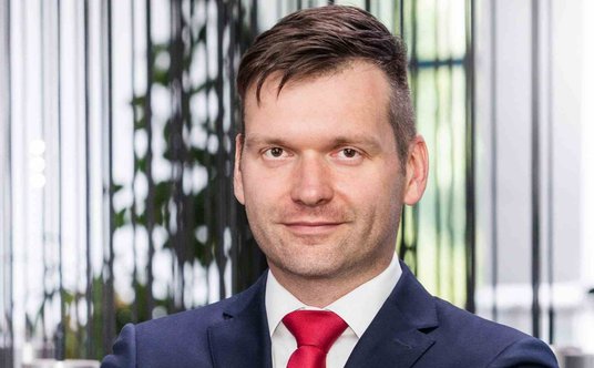 Batalię o drugie miejsce wygrał Tomasz Duda, czyli szef działu analiz w BM Pekao, który w przeszłośc