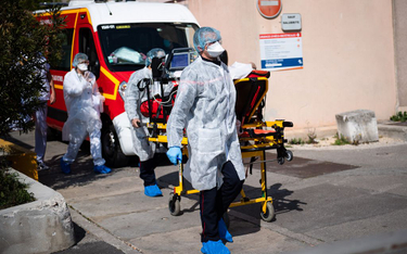 Francja: Liczba ofiar epidemii przekroczyła 6,5 tys.