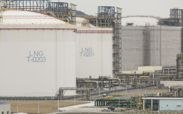 Chiny zakazują koncernom eksportu eksportu LNG do Europy