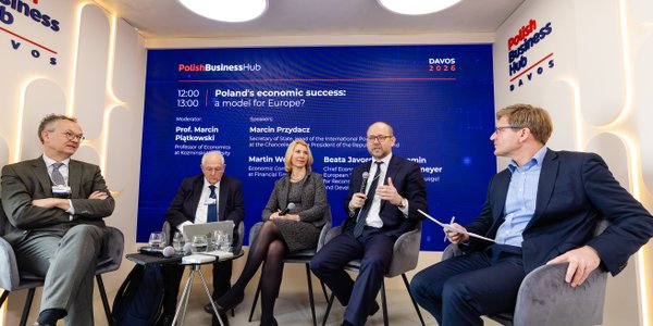 Davos: gratulacje i przestrogi dla Polski