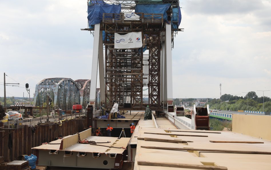 To największy obiekt na trasie Białystok-Czyżew, która jest częścią modernizowanego podlaskiego odci