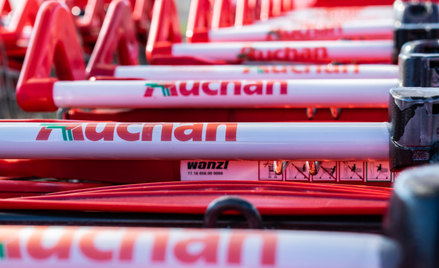 Auchan włącza się w wojnę cenową Lidla i Biedronki. Też jest tańszy od konkurencji