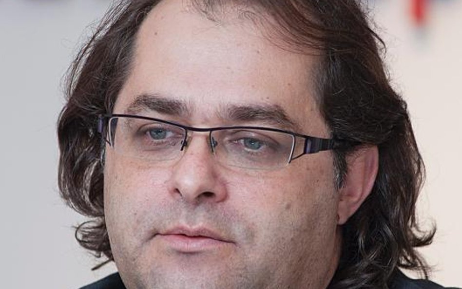 Marek Gróbarczyk, minister gosp. morskiej 16,8 (+1,9); 13,1 (-5,7)