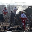 Irańscy ratownicy wśród szczątków samolotu
