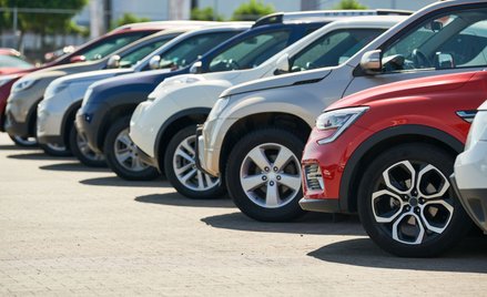 Zwolnienia z akcyzy od samochodów. Kogo będą dotyczyć? MRiT szykuje deregulację