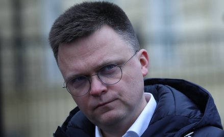 W czwartek PiS po raz kolejny uderzyło w Polskę 2050 Szymona Hołowni (na zdjęciu). Politycy z Nowogr