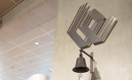 Fala wezwań wreszcie zderza się z debiutami