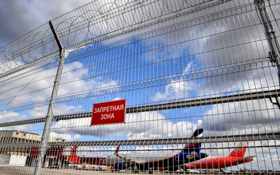 Rosyjakie samoloty na lotniszku Szeremietiewo pod Moskwą