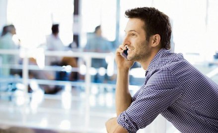 Telefon i specjalne aplikacje mają coraz większe znaczenie w nowoczesnej rekrutacji.