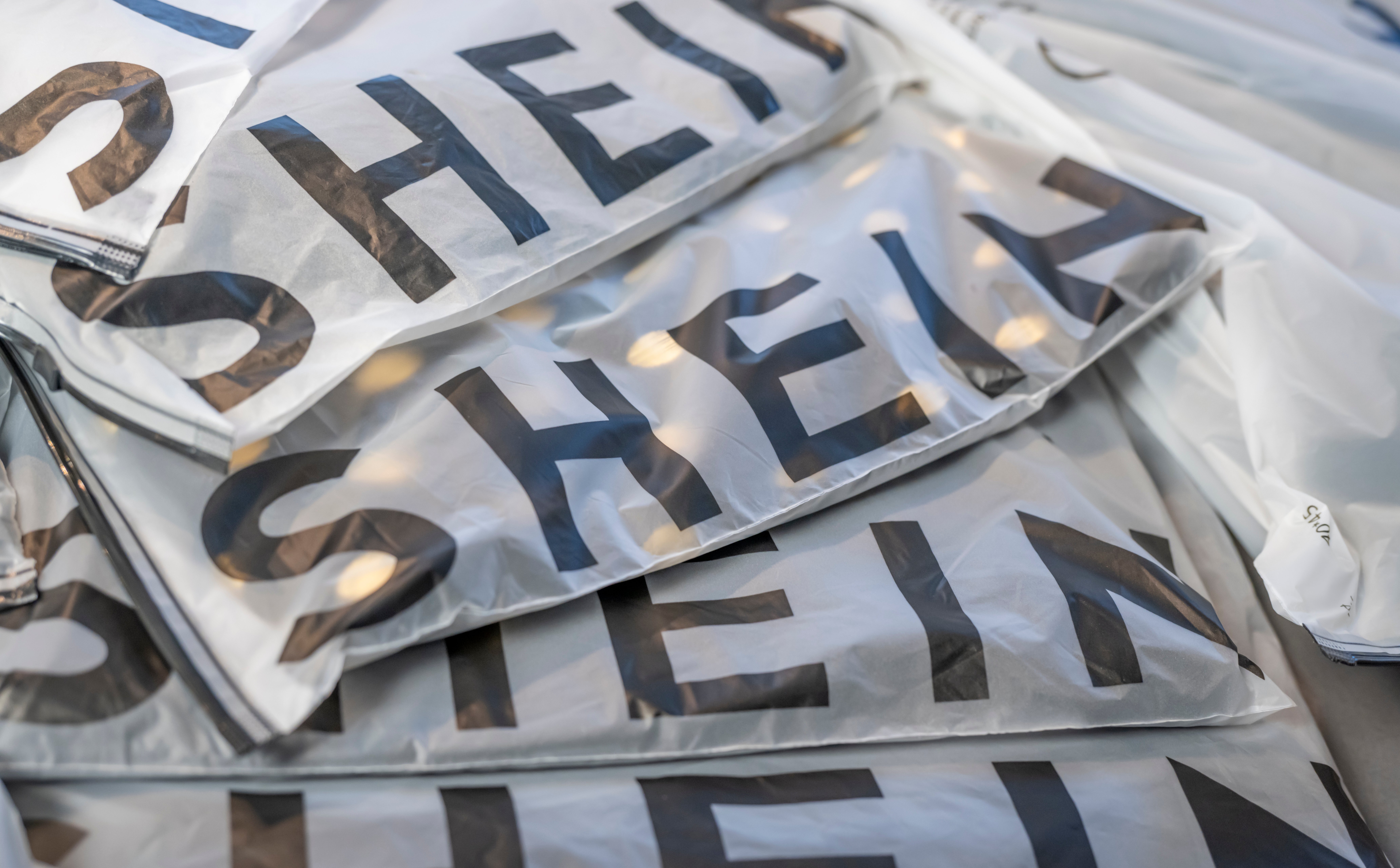 Shein przesadził z podkręcaniem promocji. Rusza postępowanie KE