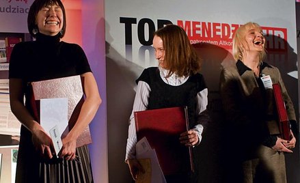 Z sukcesu cieszą się (od lewej) Izabela Jarosz Top Menedżer HR oraz Magdalena Majewska i Angelika Śn