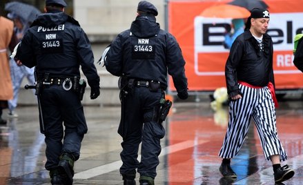 Co trzeci Niemiec akceptuje strzelanie do uchodźców