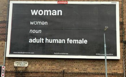 Definicja "kobiety" na billboardzie "mową nienawiści"?