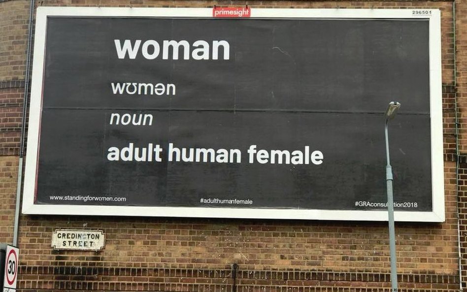 Definicja "kobiety" na billboardzie "mową nienawiści"?