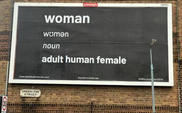 Definicja "kobiety" na billboardzie "mową nienawiści"?