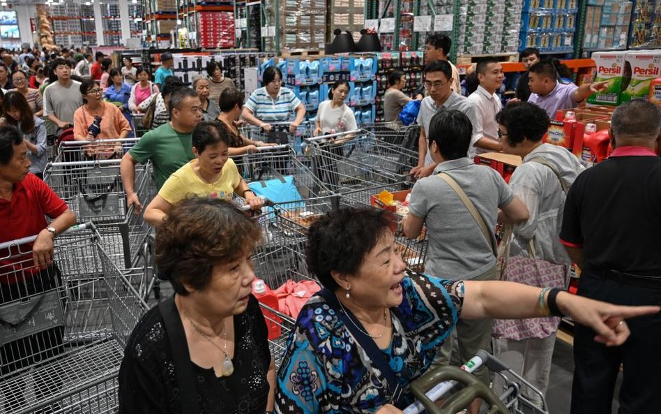 Pierwszy sklep Costco w Chinach. Chaos na otwarciu