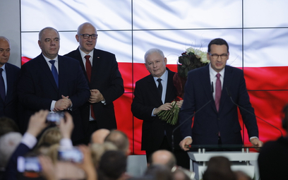 Sondaż: Czy Jarosław Kaczyński powinien odejść z funkcji wicepremiera?
