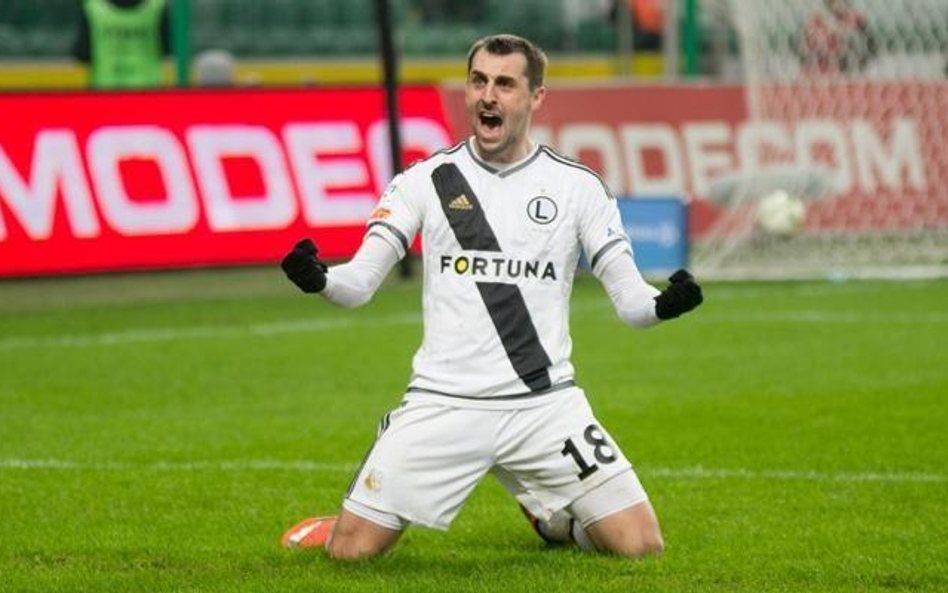 Ekstraklasa: Wyścig żółwi zbliża się do mety