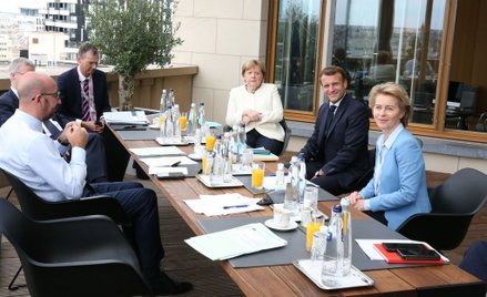 Unia rozmawia o szczepionkach na COVID-19