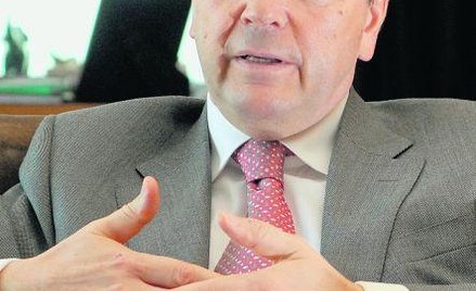 Zbigniew Jakubas, największy udziałowiec i szef rady nadzorczej Mennicy, nie komentuje roszad w akcj