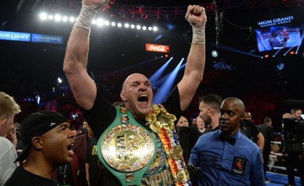 Tyson Fury przegnał swoje demony, schudł 60 kg i pokonał Deontaya Wildera. Teraz czeka na walkę z An