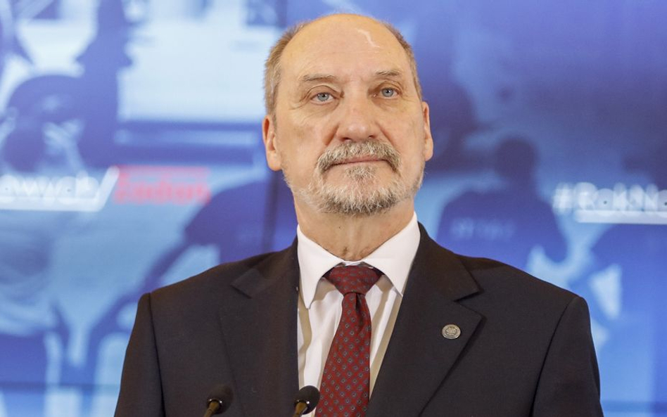 Antoni Macierewicz podał datę zakończenia pracy komisji