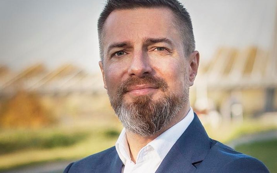 Norbert Bomber Head of Partnerships PayTel S.A. W branży pracuje od 2009 roku, specjalizując się w m