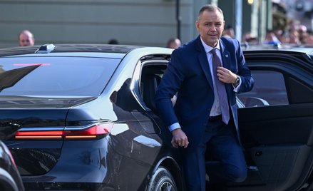 Nawet bliscy doradcy Karola Nawrockiego nie mają często wiedzy o tym, co zamierza i co zdecydował.