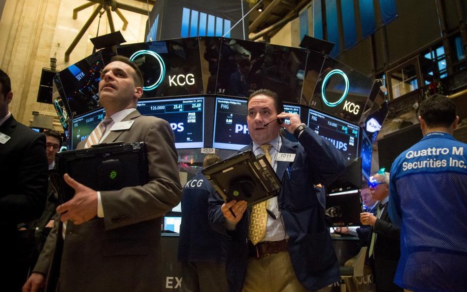 J.P. Morgan vs. Goldman Sachs. Kto ma rację?