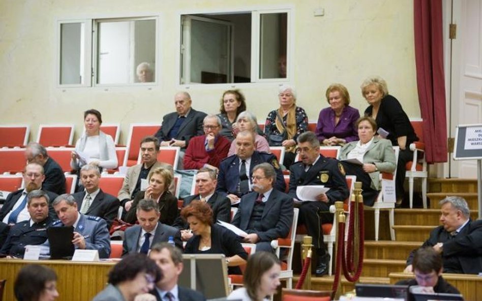 Kiedy radny nie głosuje