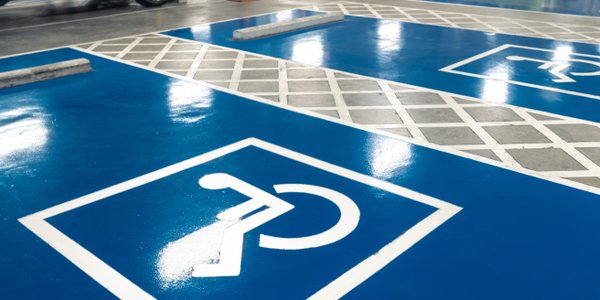 Karty parkingowe dla niepełnosprawnych znikną z rejestru dokumentów publicznych