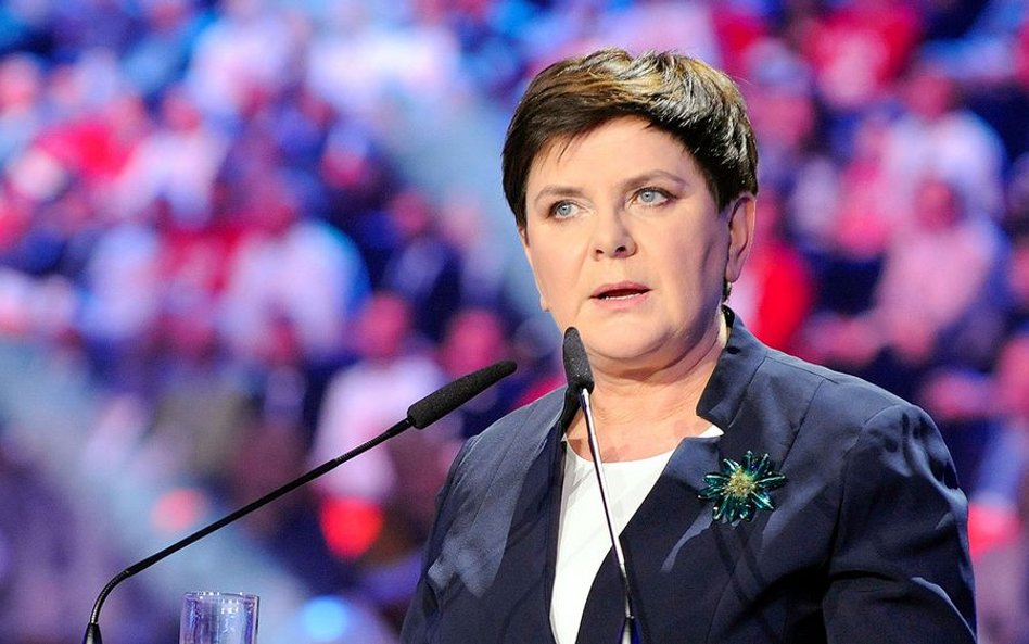 Szydło: Słowa Czaputowicza nieprofesjonalne i krzywdzące