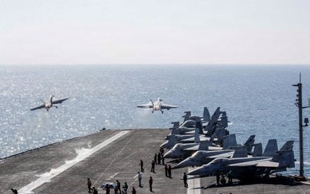 Amerykanie mają potężne lotniskowce, ale brakuje im tanich eskortowców