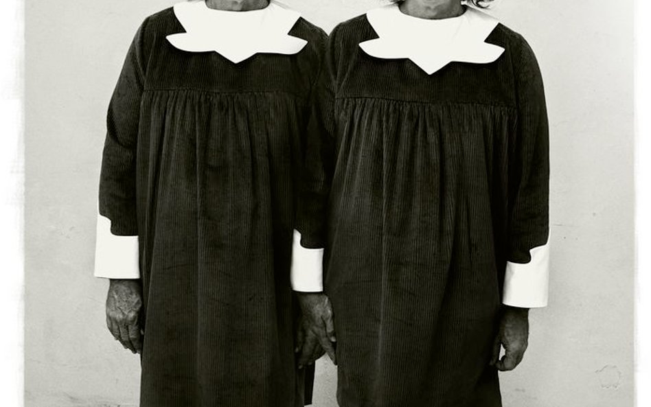 Sandro Miller - Diane Arbus - Identyczne bliźniaczki (1967), 2014
