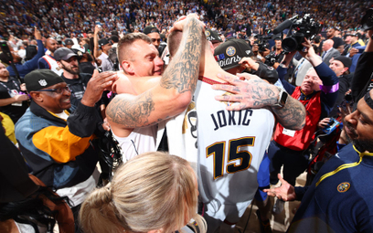 Koszykarze i fani Denver Nuggets świętują mistrzostwo NBA