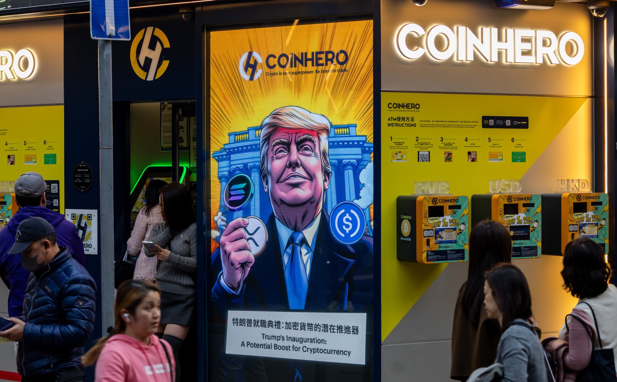Donald Trump w świecie kryptowalut. Ile bitcoinów trzeba, by ugotować Ziemię?