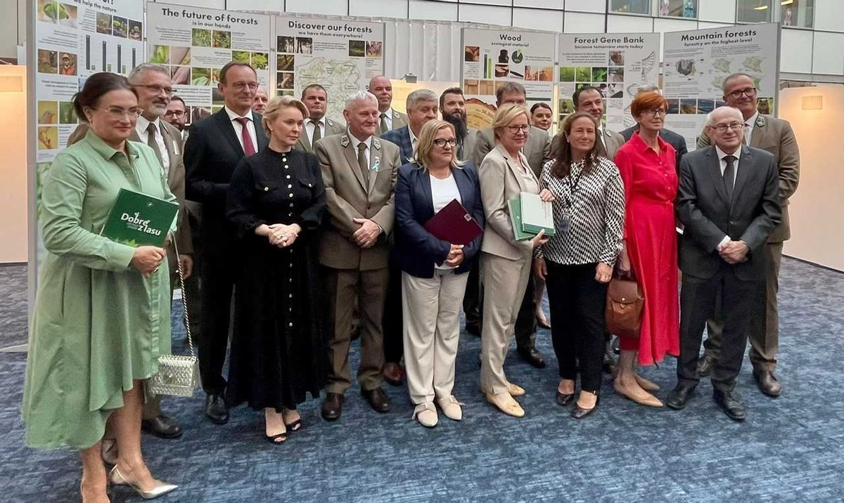 Wystawa o lasach w PE. Beata Kempa namawia Unię do naśladownictwa Lasów