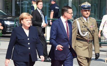 Do Polski nie przyleciał Donald Trump, przybyła za to Angela Merkel. Na zdjęciu z premierem Mateusze