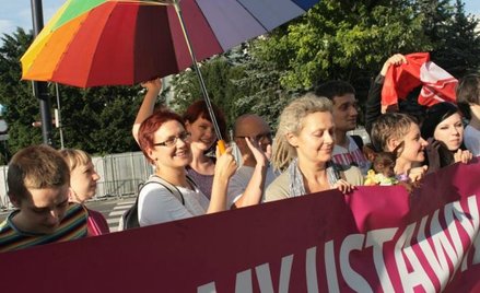 Zwolennicy związków partnerskich chcą manifestować swe poparcie przed gmachem Sejmu
