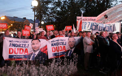 Frekwencja zwolenników prezydenta Andrzeja Dudy w Końskich, nie powalała