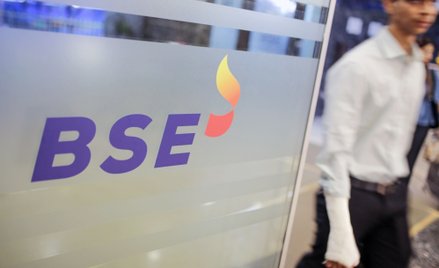 Indie ścigają czołówkę. Kapitalizacja giełd blisko rekordowych 4 bilionów dolarów