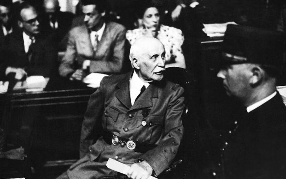 Philippe Pétain przed sądem, sierpień 1945. Marszałek zredukowany