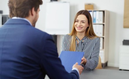 Kontrakt B2B czasem lepszy niż etat