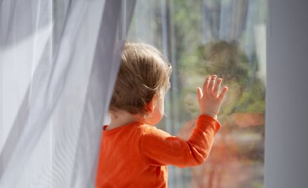 Nowe przepisy poprawią życie dzieci skazanych matek