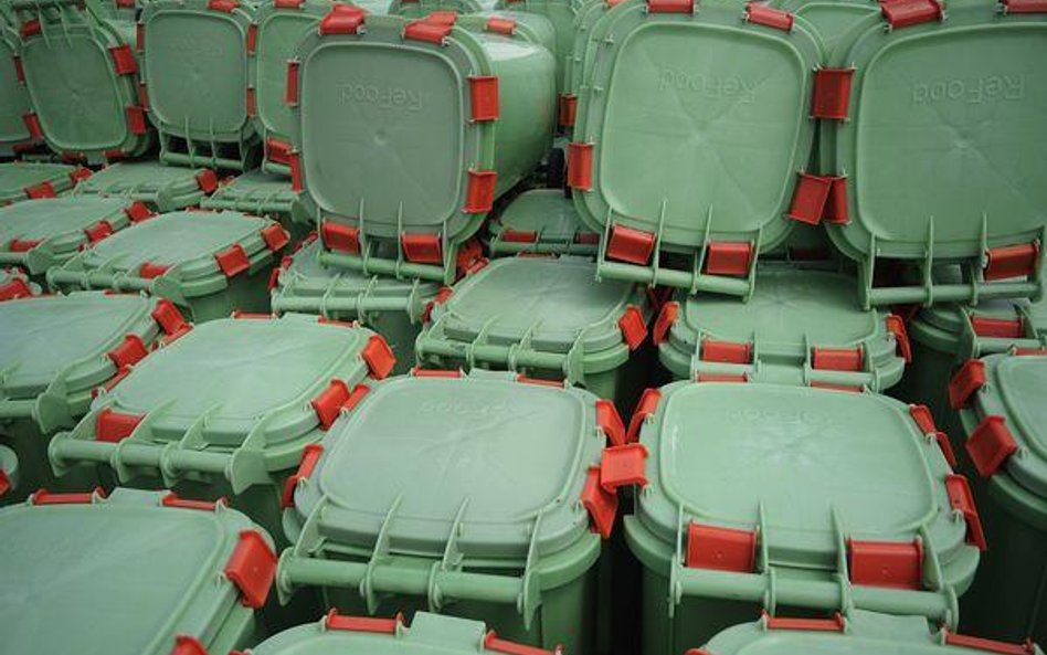 Samochody i śmieci z akceptacją starosty