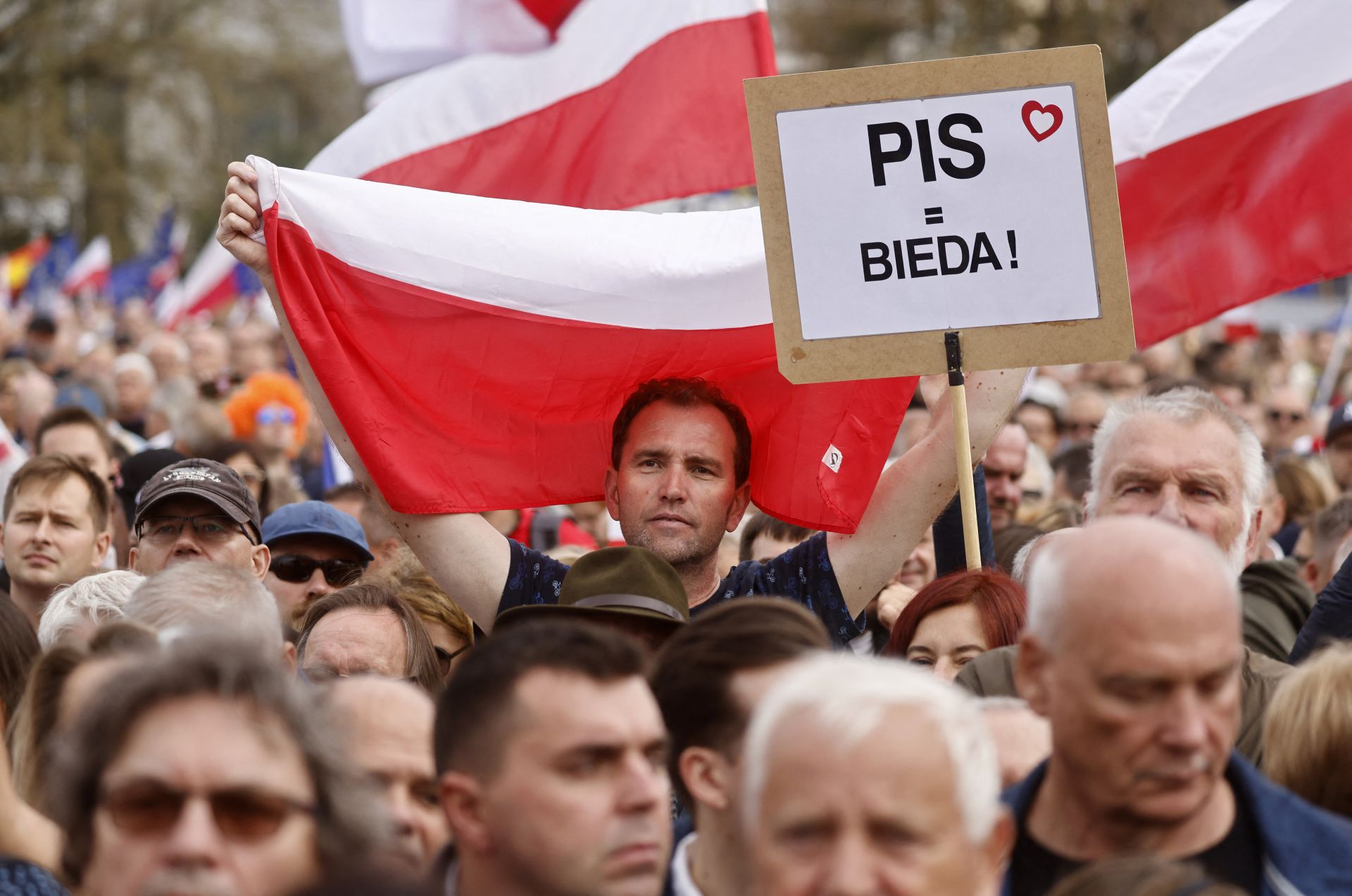 Po Marszu Miliona Serc. "Włodzimierz Czarzasty Wykorzystał Swoje Pięć ...