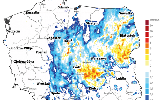 Intensywne opady deszczu występują obecnie na obszarze województwa mazowieckiego, świętokrzyskiego i