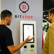 Bankomaty bitcoinowe żerują na klientach?